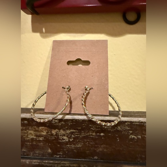 Jewelry - Elegant Silver Hoop Earrings